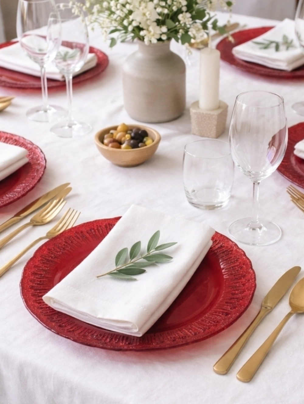 Set of 5 Red Hand Decorated Glass Plates Chargers  Elegant Dining Accent, NWT